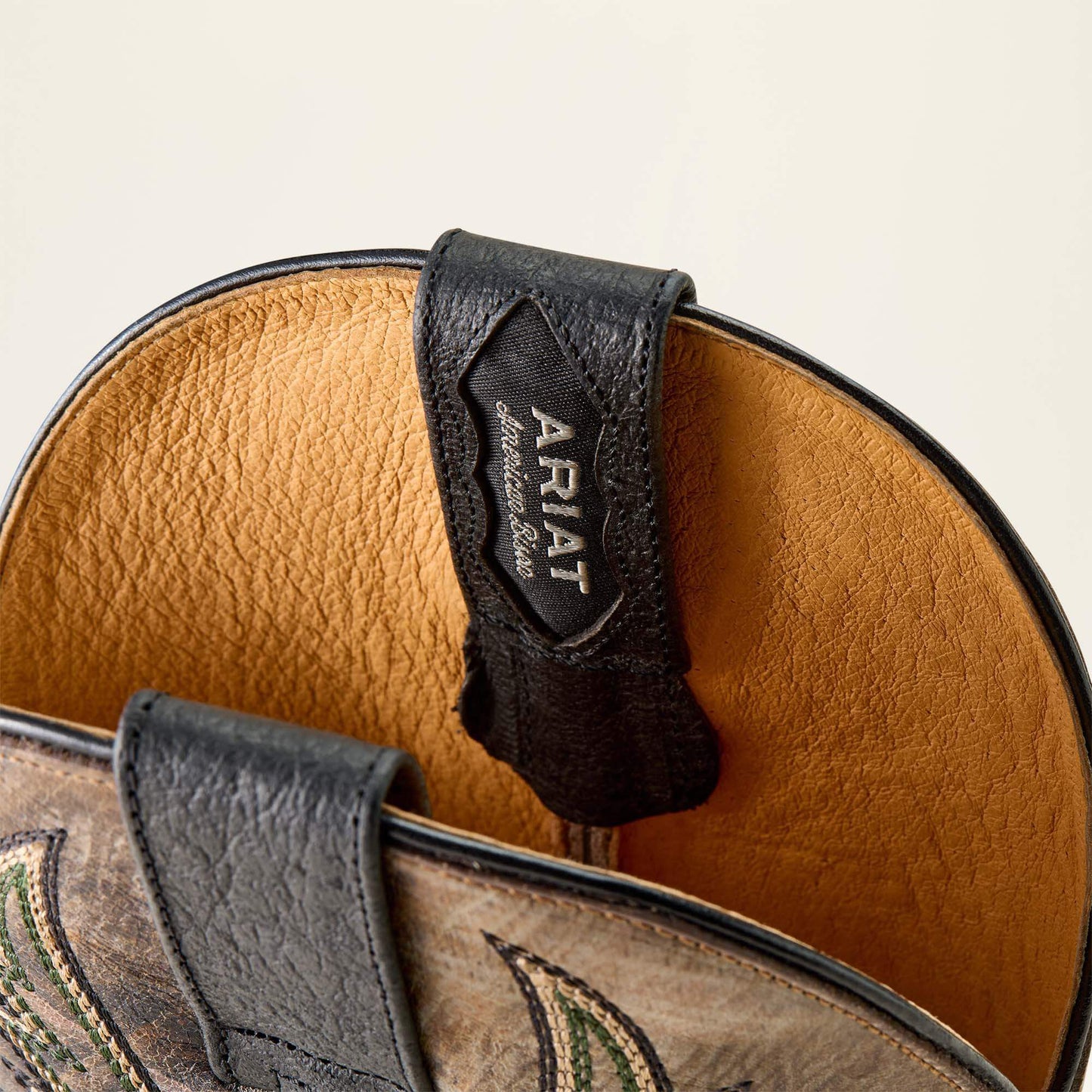 Ariat Men Futurity Platinum Narrow Cutter Toe Cowboy Boot