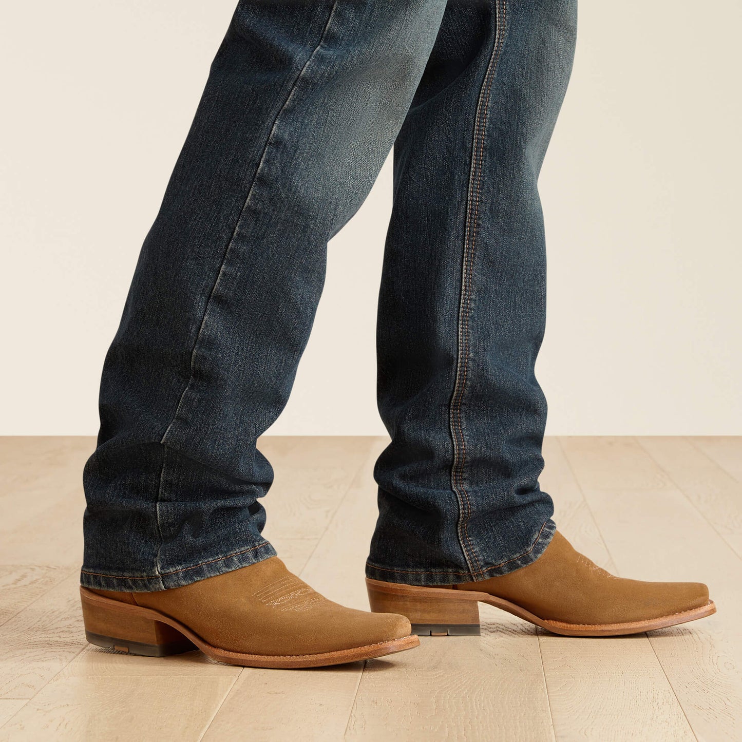 Ariat Men|Trends M2 Traditional Relaxed Stretch Pro Series Ray Boot Cut Jean