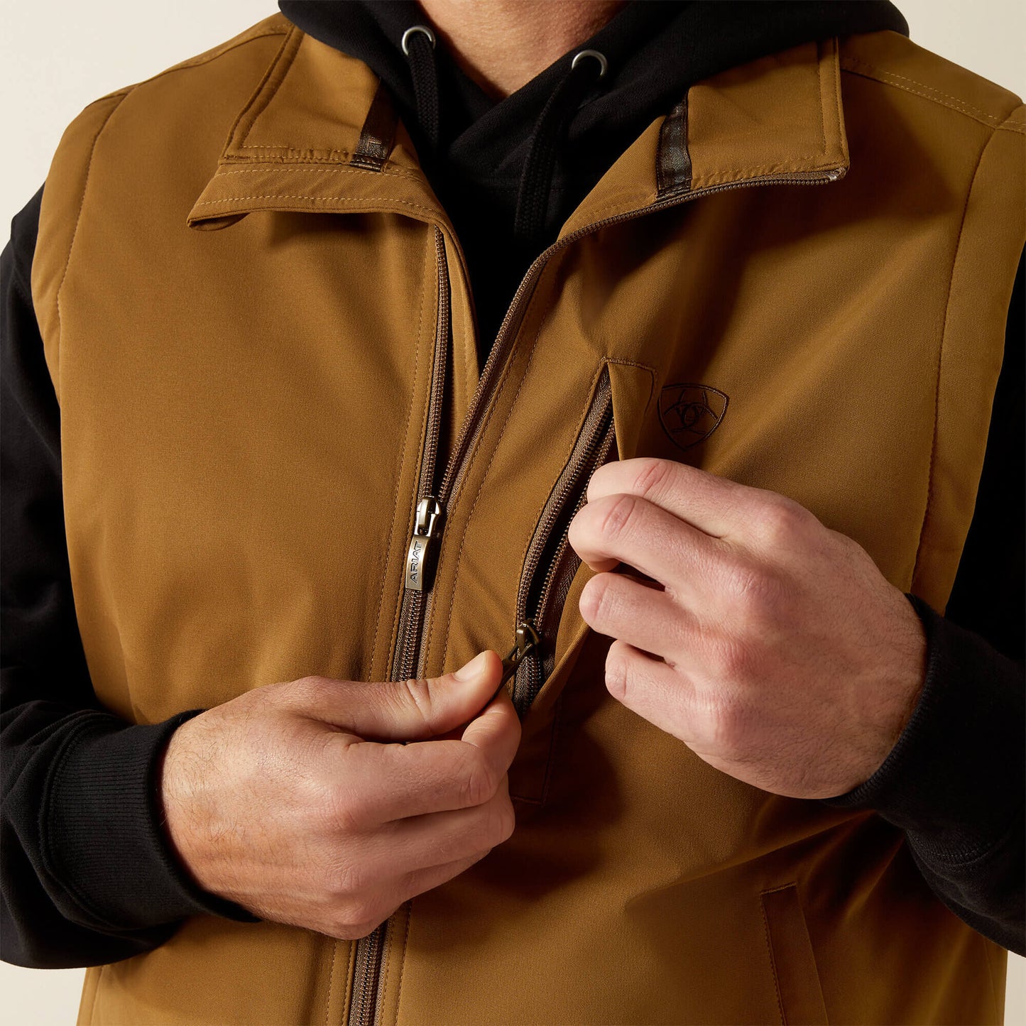 Ariat Men Field Insulated Vest