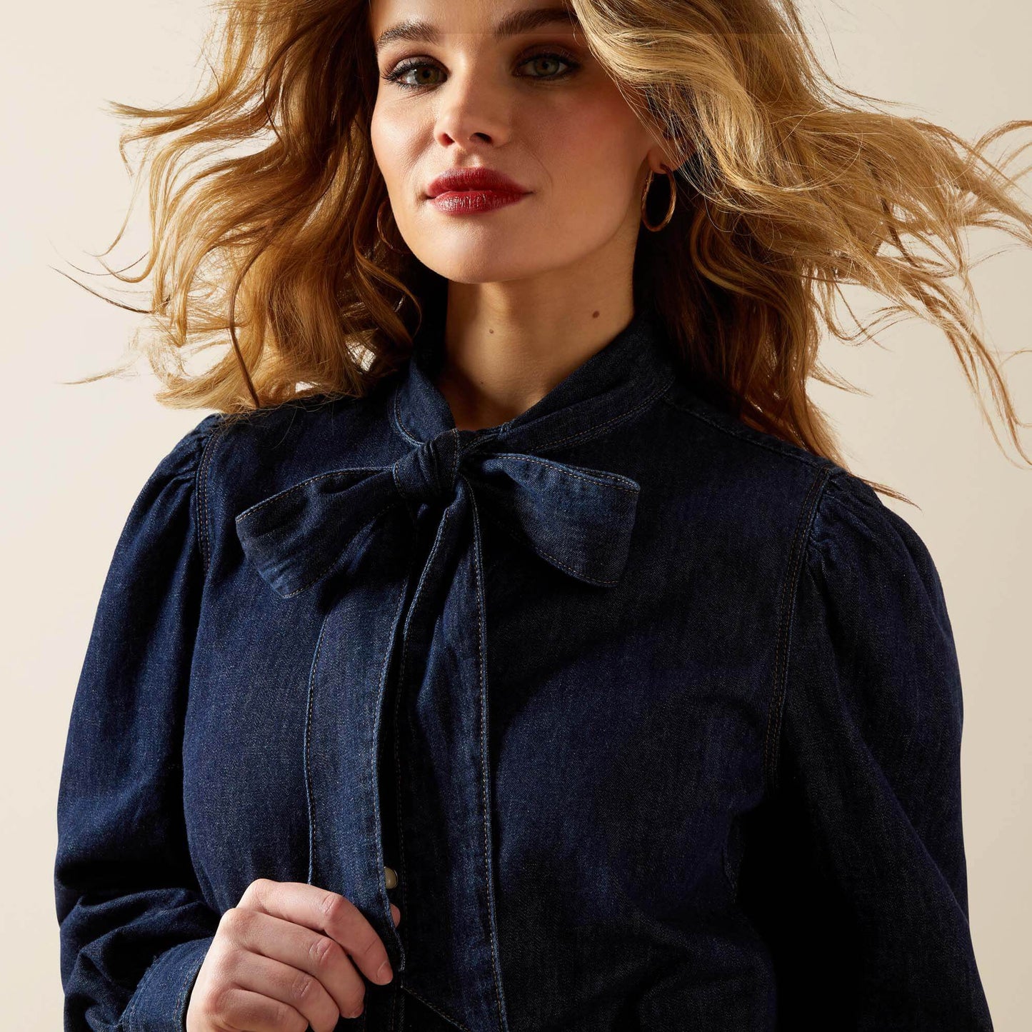Ariat Women|Trends Puff Sleeve Denim Snap Shirt