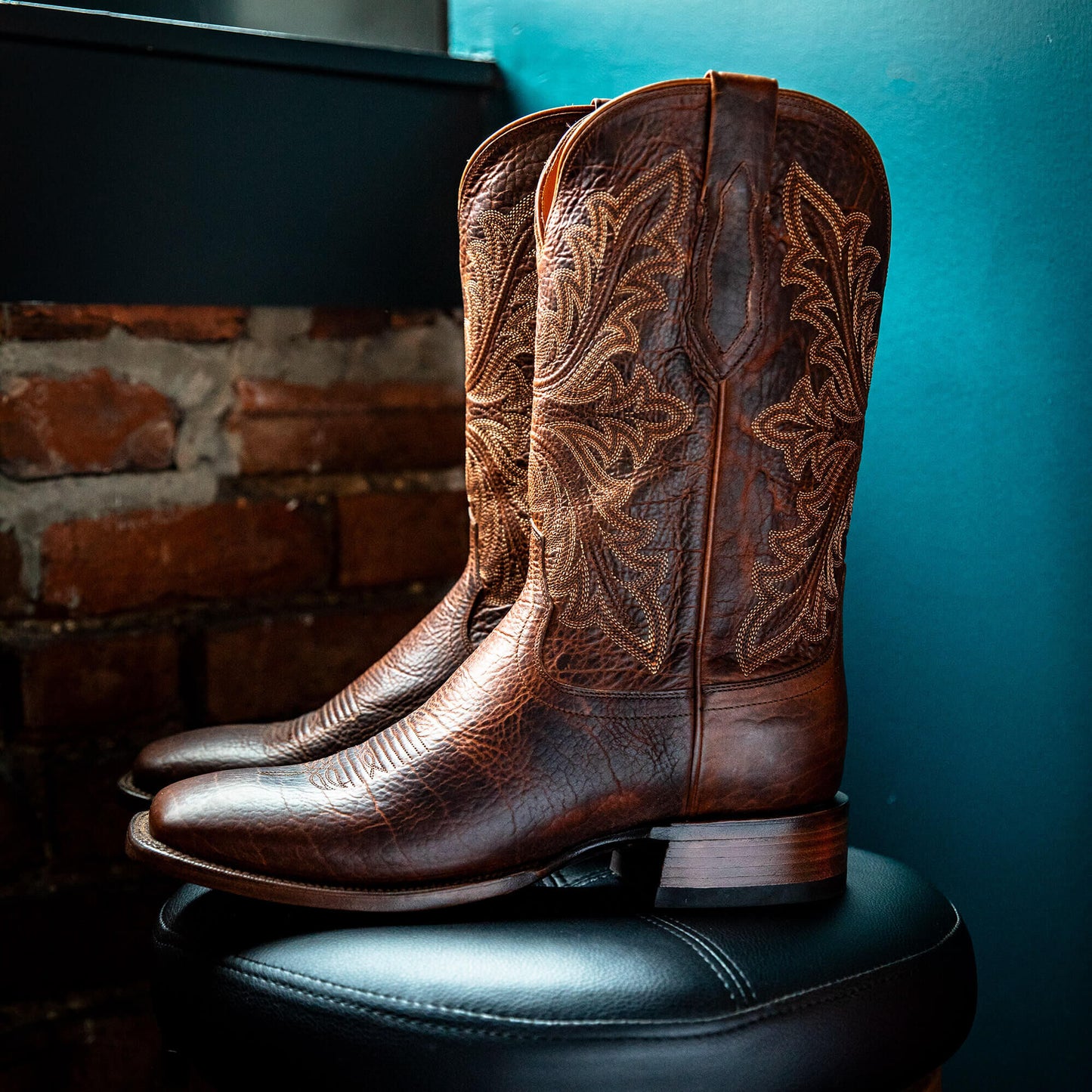 Ariat Men Bench Made Bassett Cowboy Boot