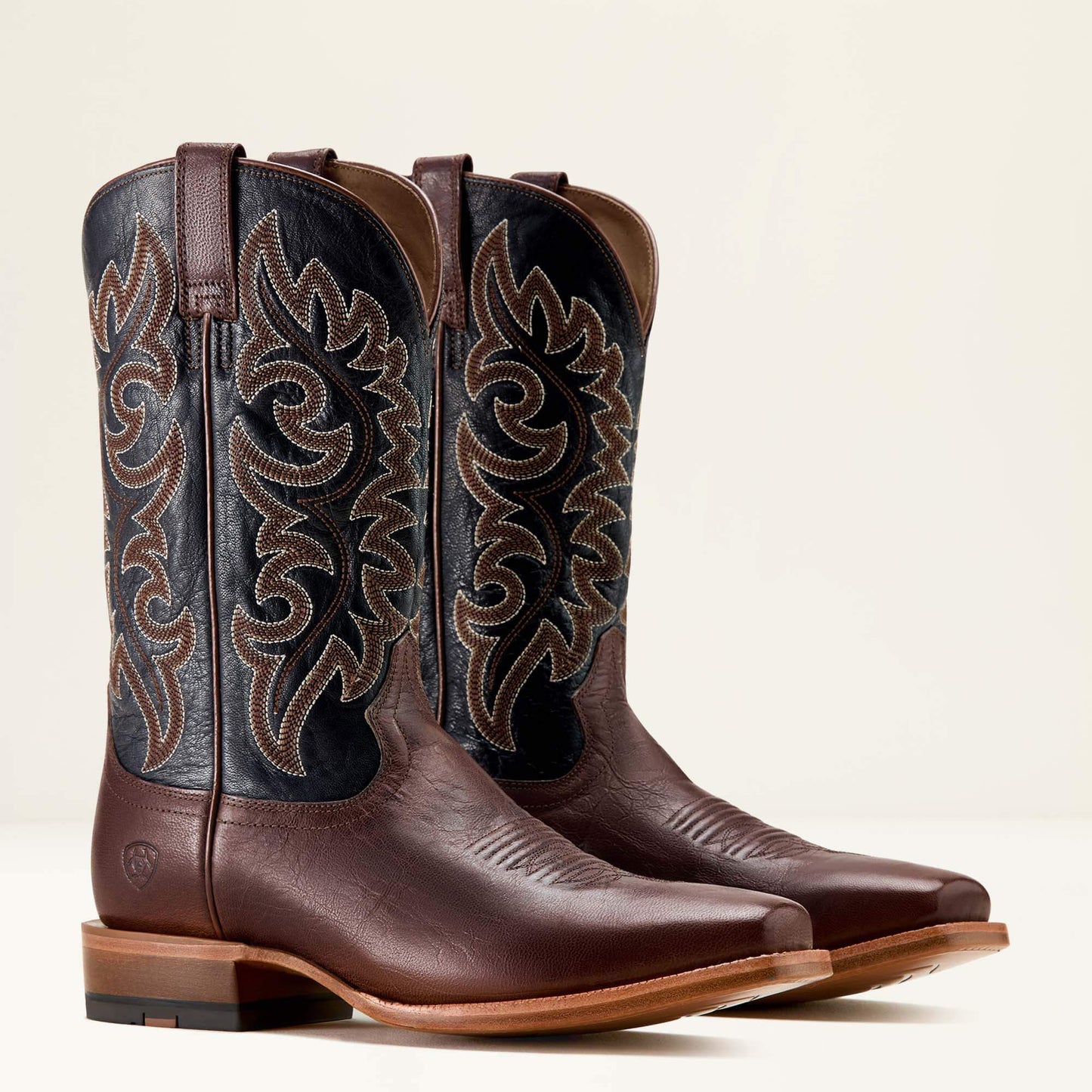 Ariat Men Highbluff Square Toe Cowboy Boot