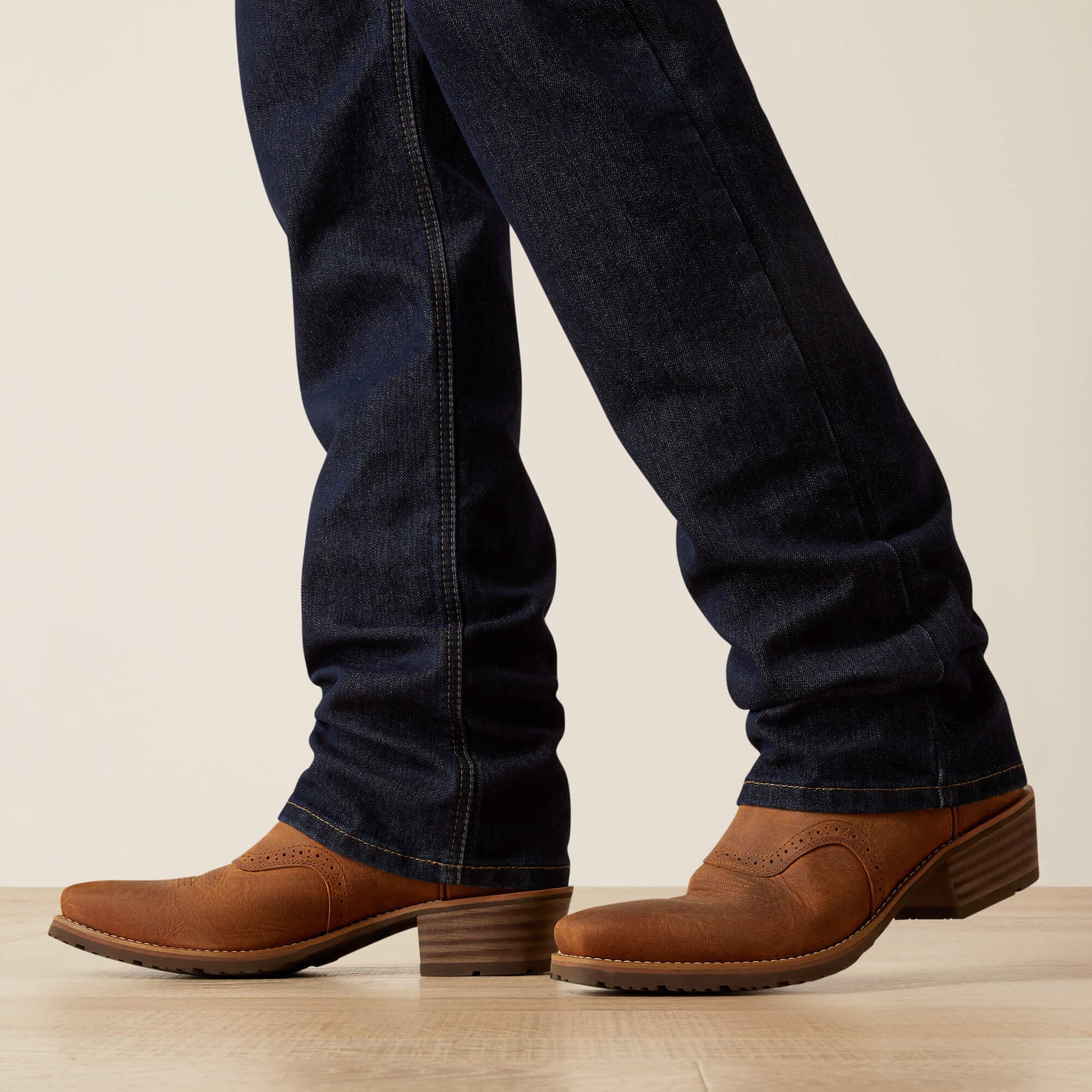 Ariat Men|Trends M2 Traditional Relaxed Pro Series Ray Boot Cut Jeans