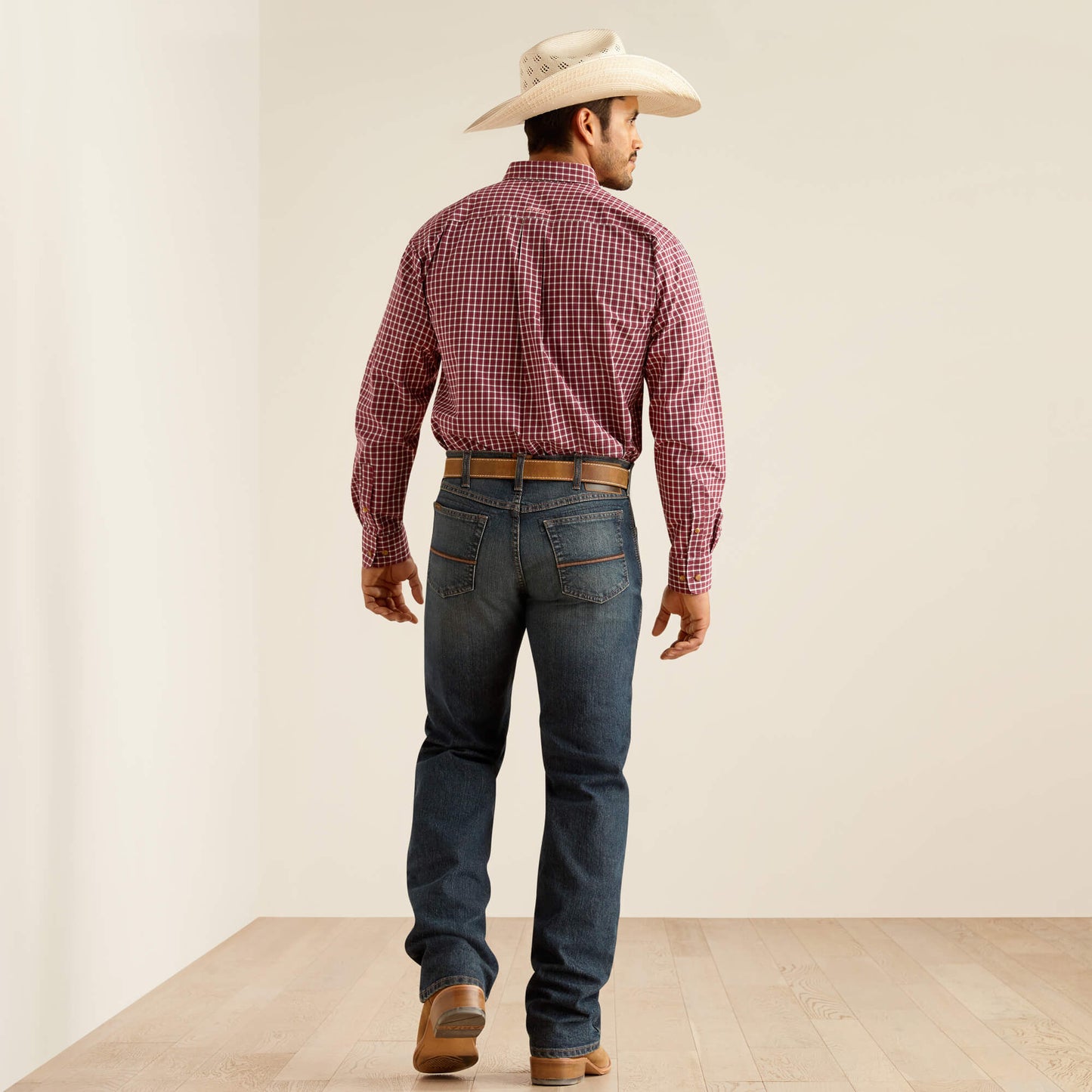 Ariat Men|Trends M2 Traditional Relaxed Stretch Pro Series Ray Boot Cut Jean