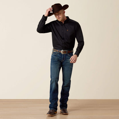 Ariat Men Solid Twill Classic Fit Shirt