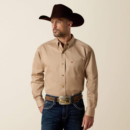 Ariat Men Solid Twill Classic Fit Shirt