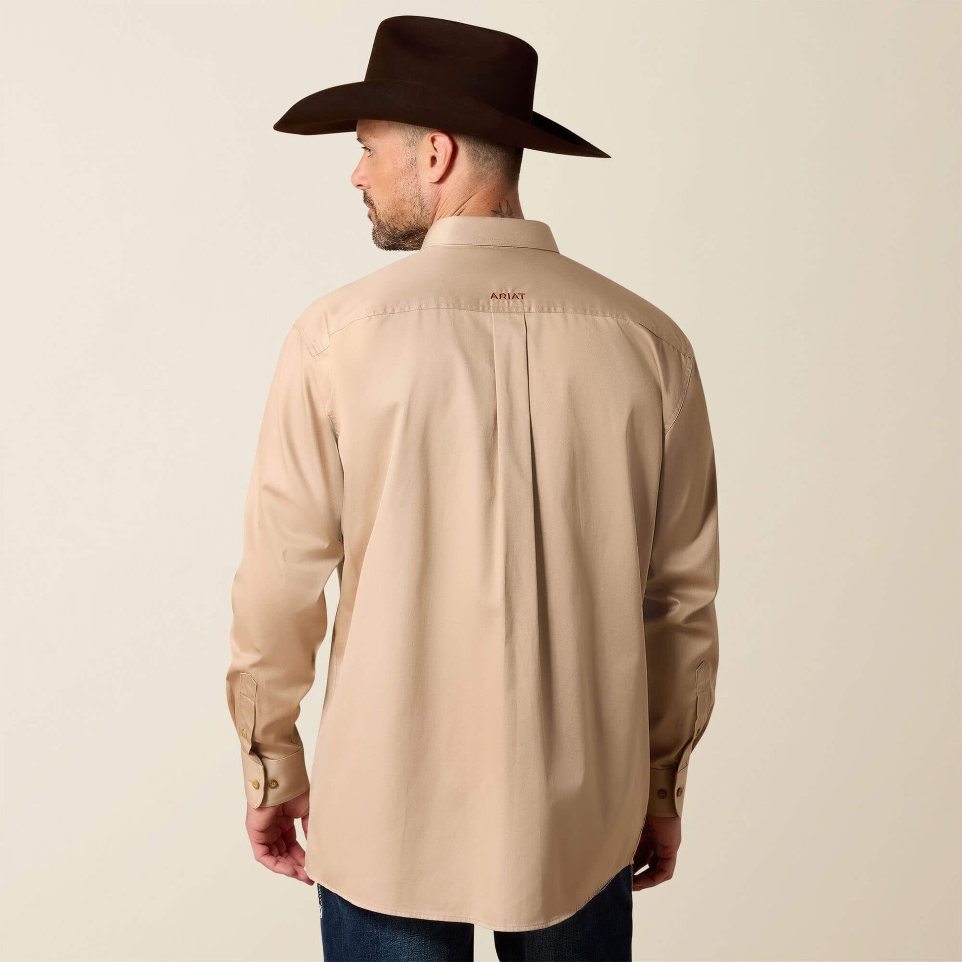Ariat Men Solid Twill Classic Fit Shirt