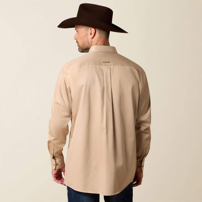 Ariat Men Solid Twill Classic Fit Shirt