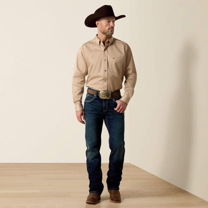 Ariat Men Solid Twill Classic Fit Shirt