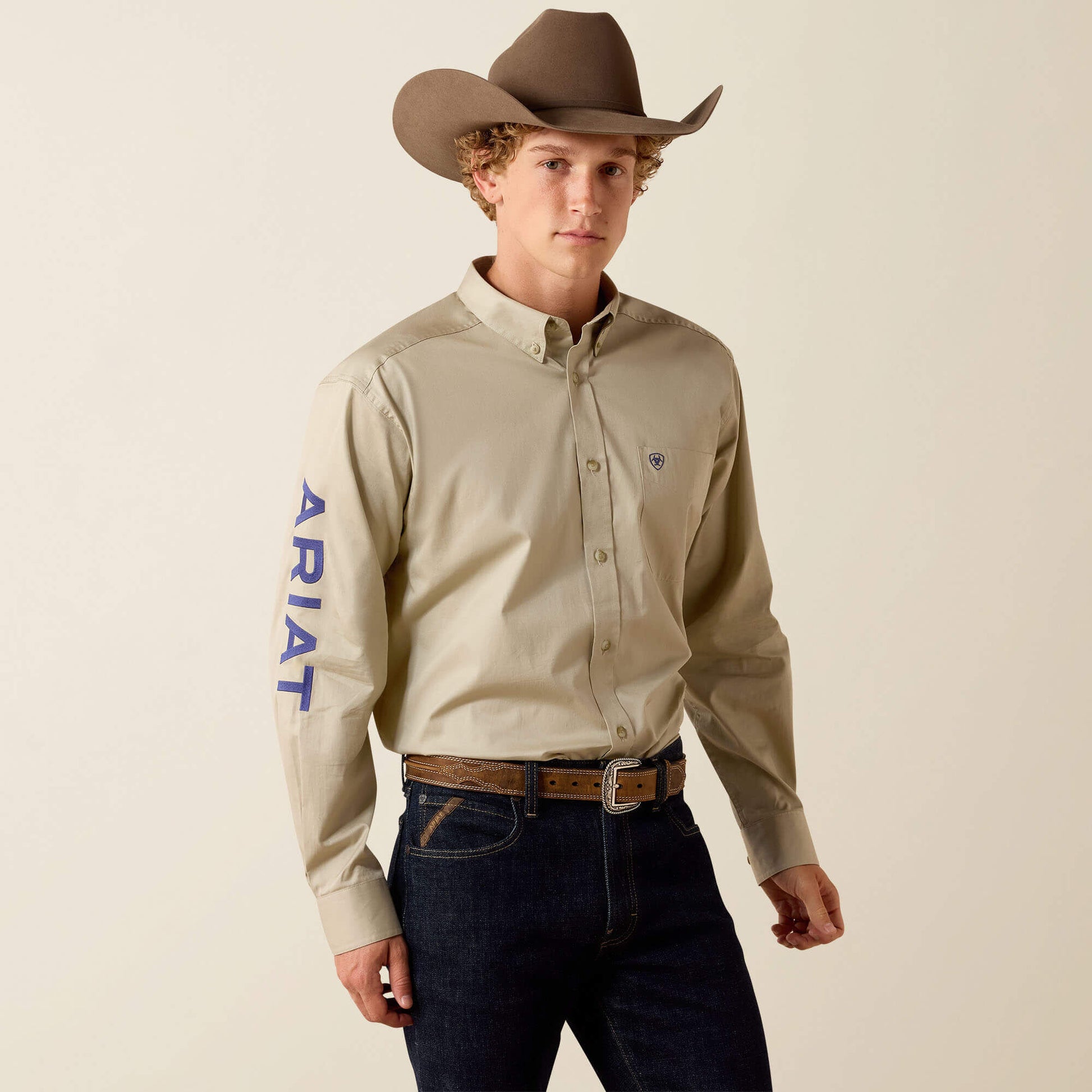Ariat Men Team Logo Lightweight Twill Classic Fit Shirt