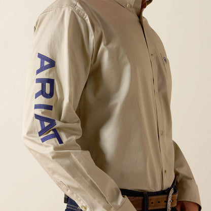 Ariat Men Team Logo Lightweight Twill Classic Fit Shirt