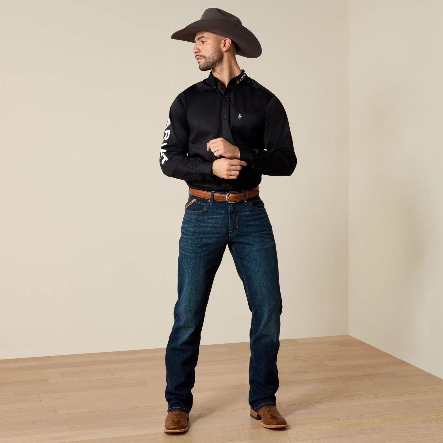 Ariat Men Team Logo Twill Fitted Shirt