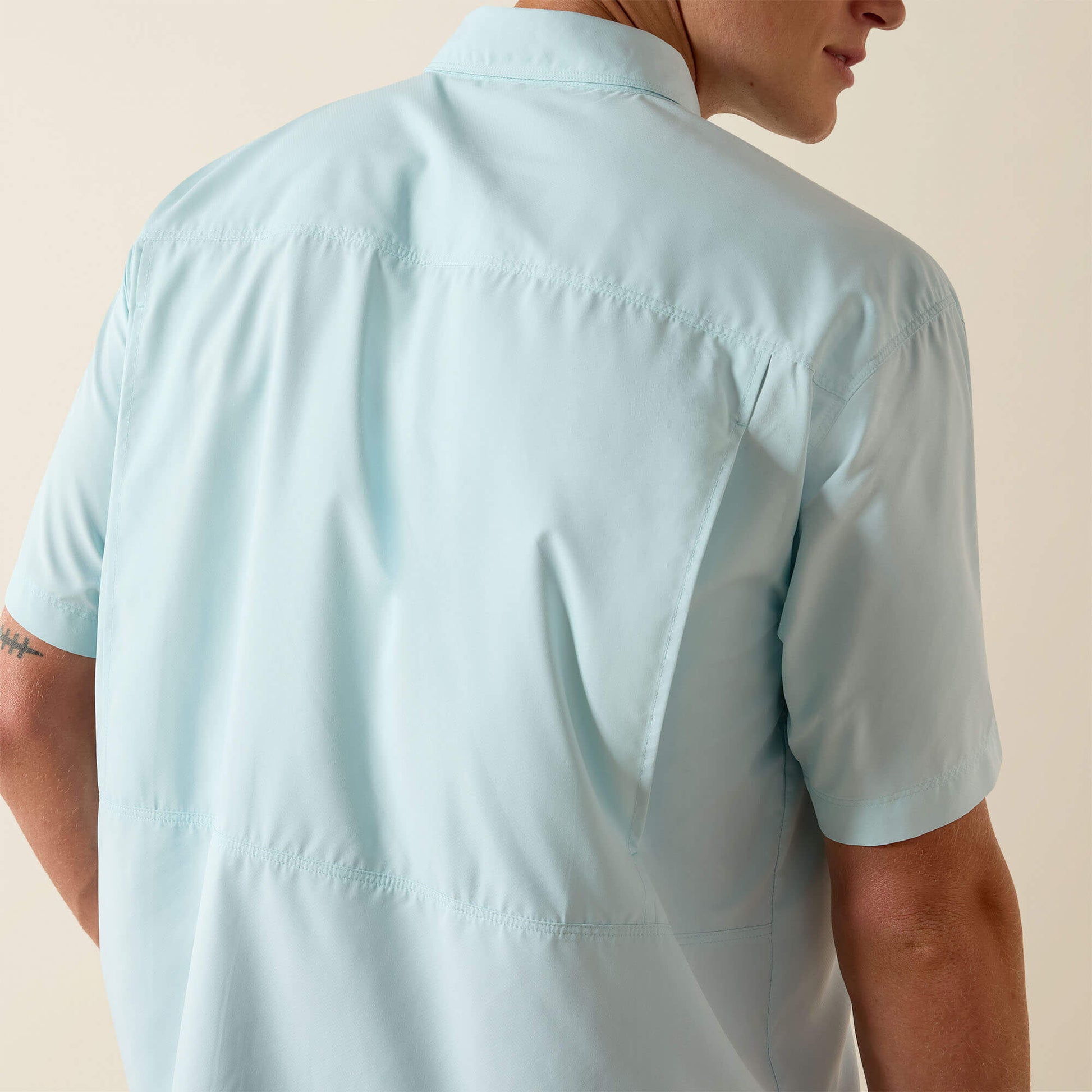 Ariat Men VentTEK Outbound Classic Fit Shirt