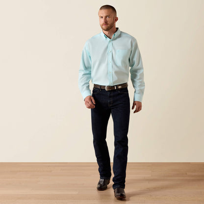 Ariat Men Wrinkle Free Solid Pinpoint Oxford Classic Fit Shirt
