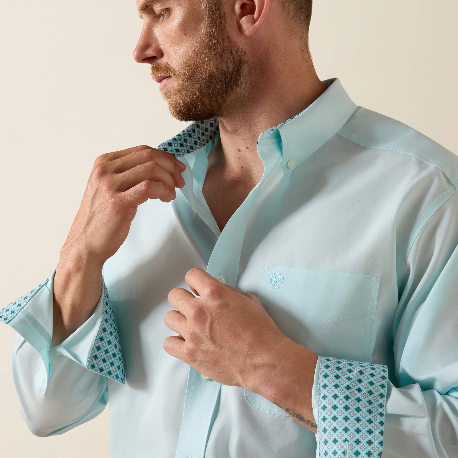 Ariat Men Wrinkle Free Solid Pinpoint Oxford Classic Fit Shirt