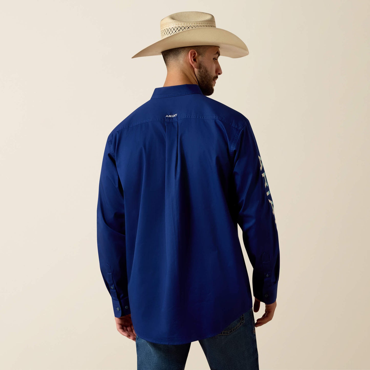 Ariat Men Team Logo Lightweight Twill Classic Fit Shirt
