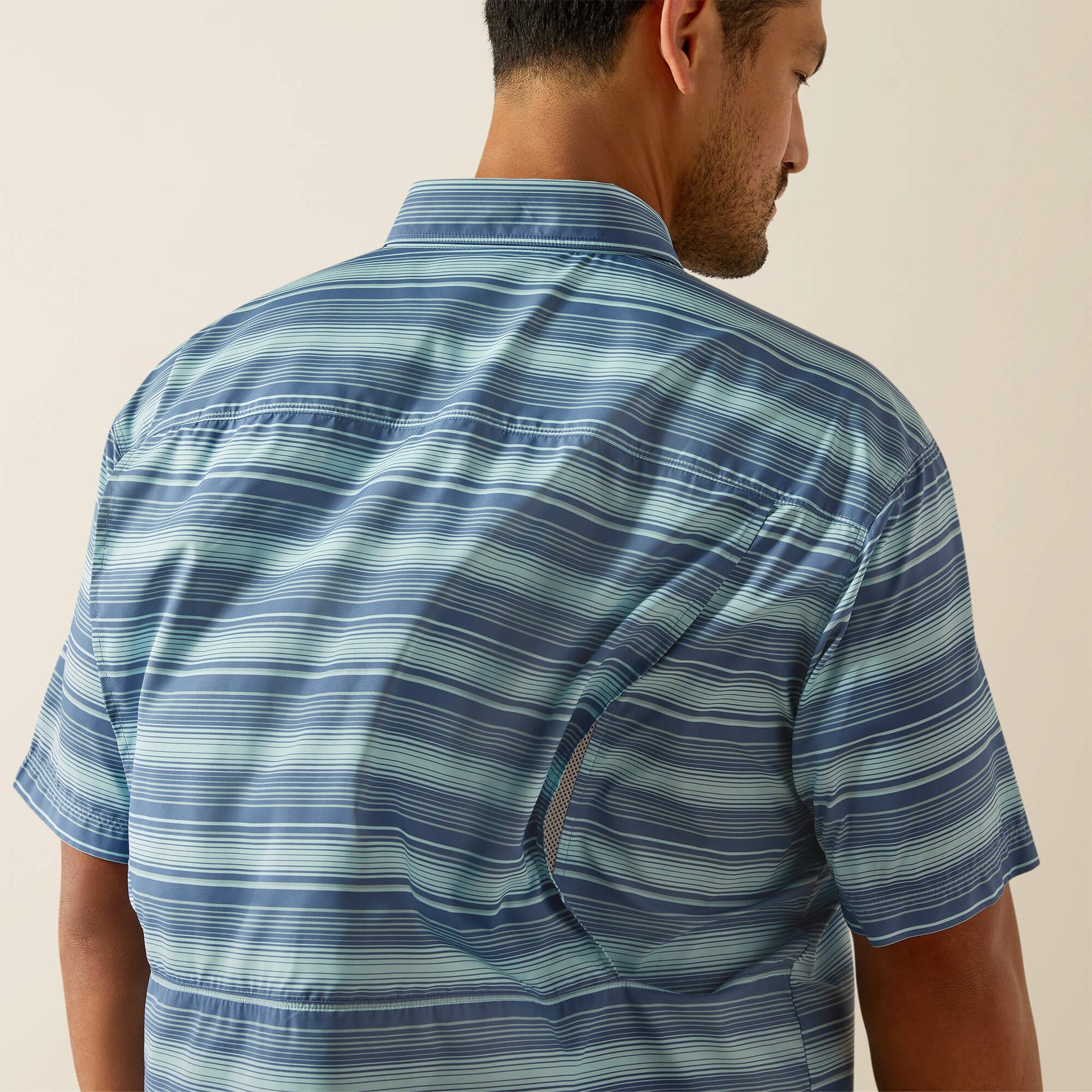 Ariat Men VentTEK Outbound Classic Fit Shirt