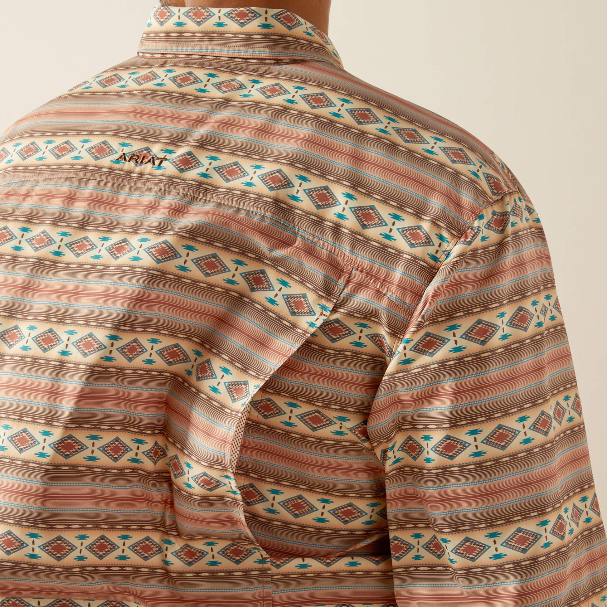 Ariat Men VentTEK Outbound Classic Fit Shirt