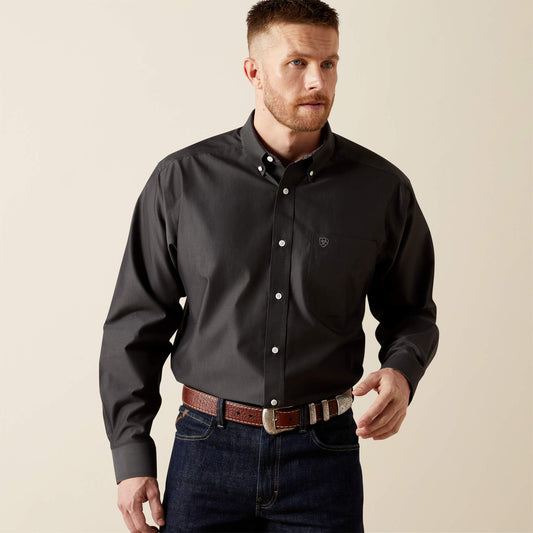 Ariat Men Wrinkle Free Solid Pinpoint Oxford Classic Fit Shirt
