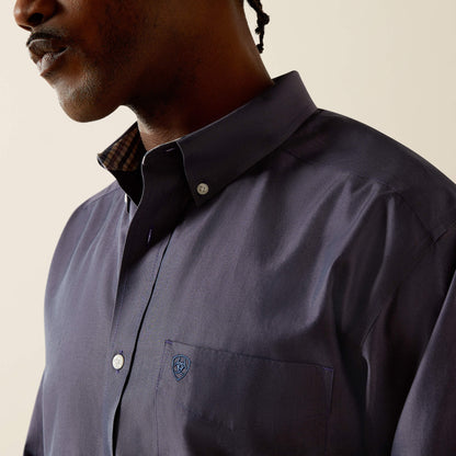 Ariat Men Wrinkle Free Solid Pinpoint Oxford Classic Fit Shirt