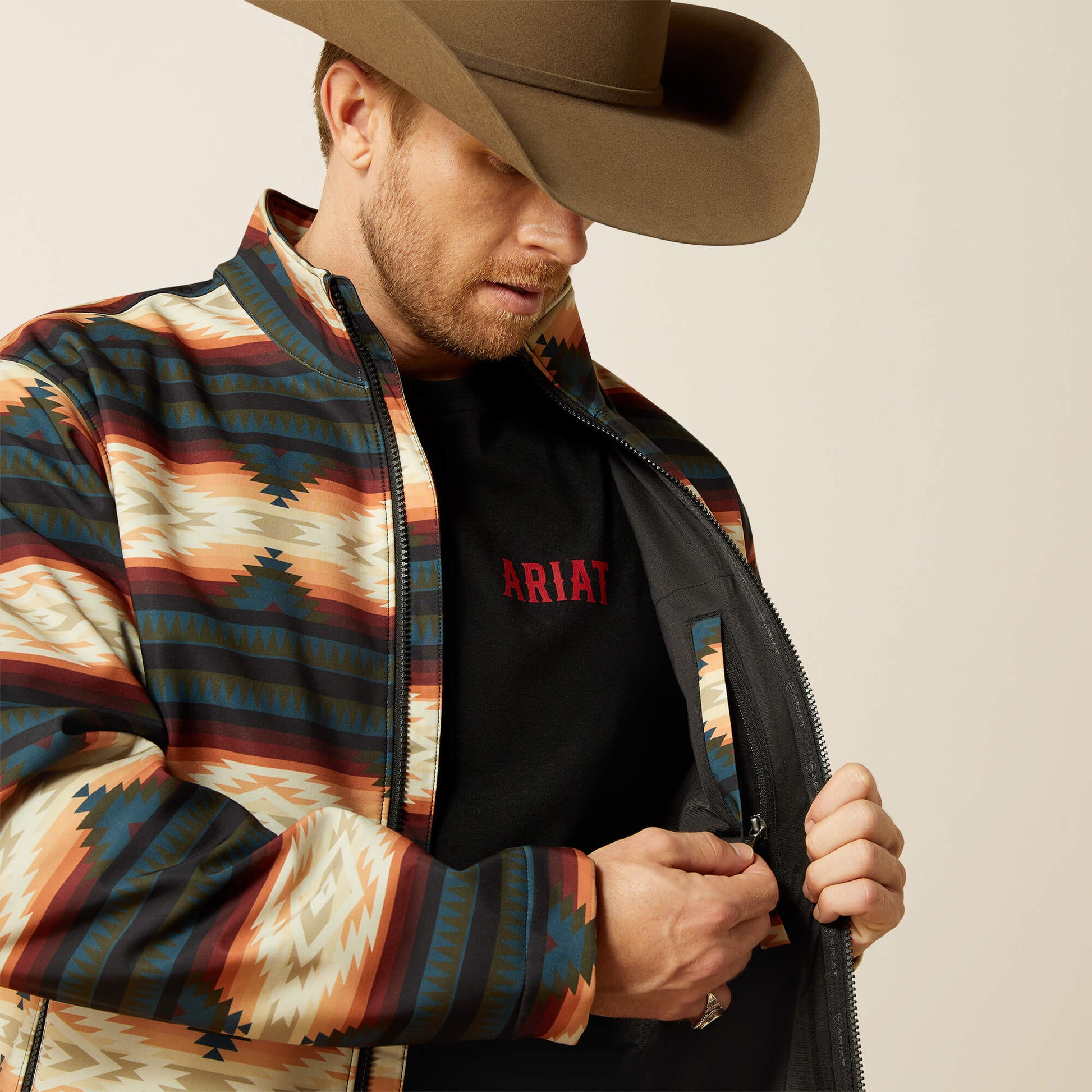 Ariat Men Logo Softshell Jacket