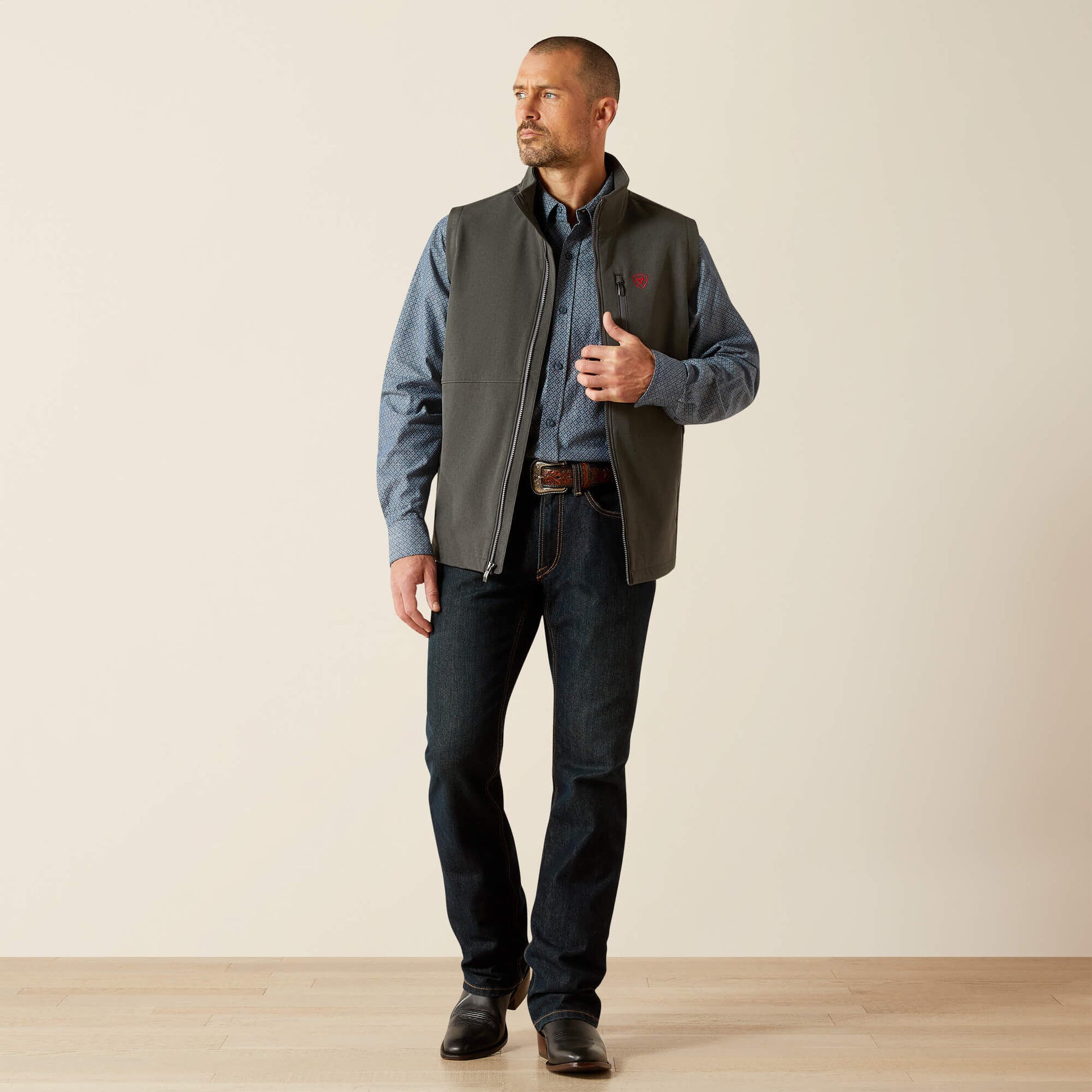 Ariat Men Logo Softshell Vest
