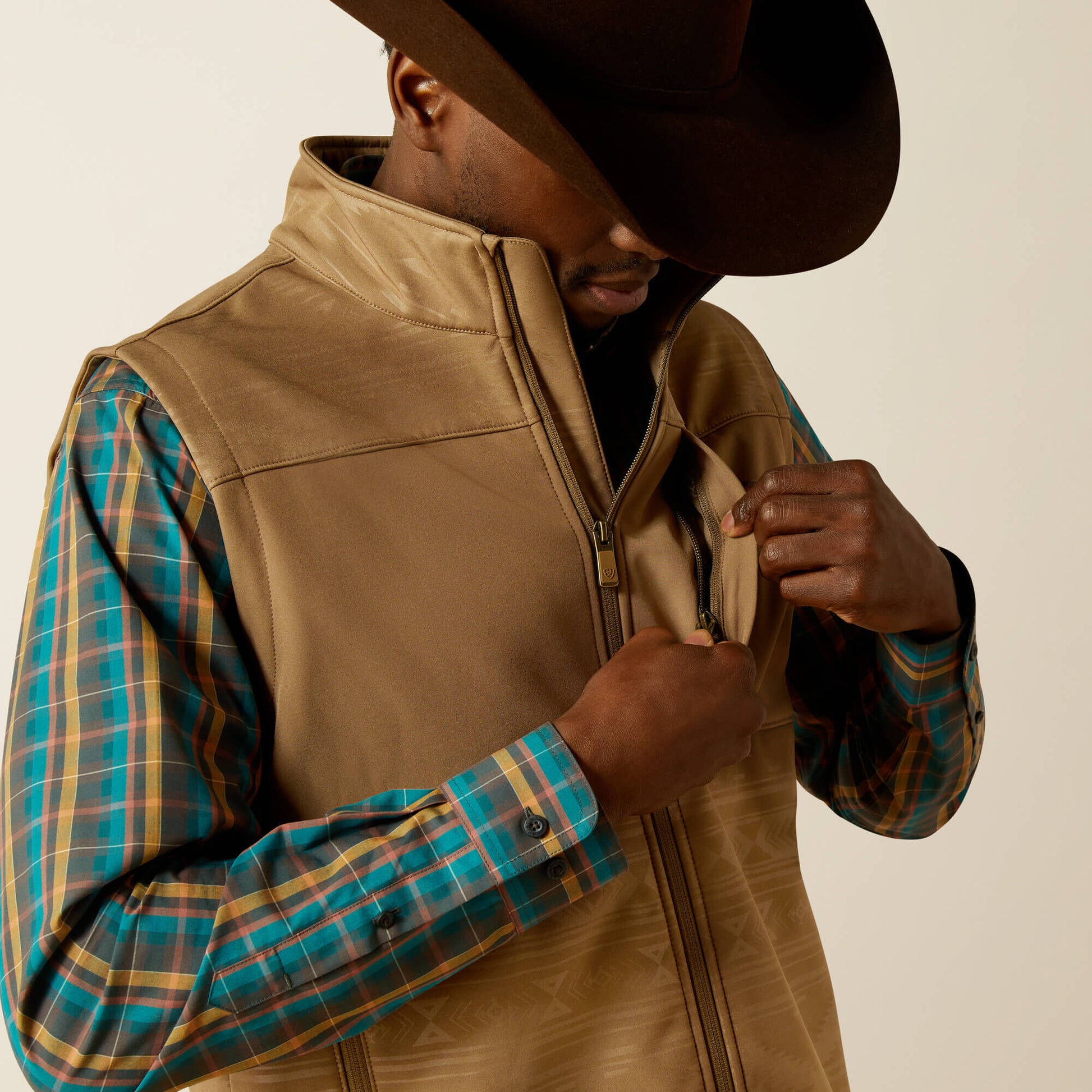 Ariat Men Vernon Softshell Vest
