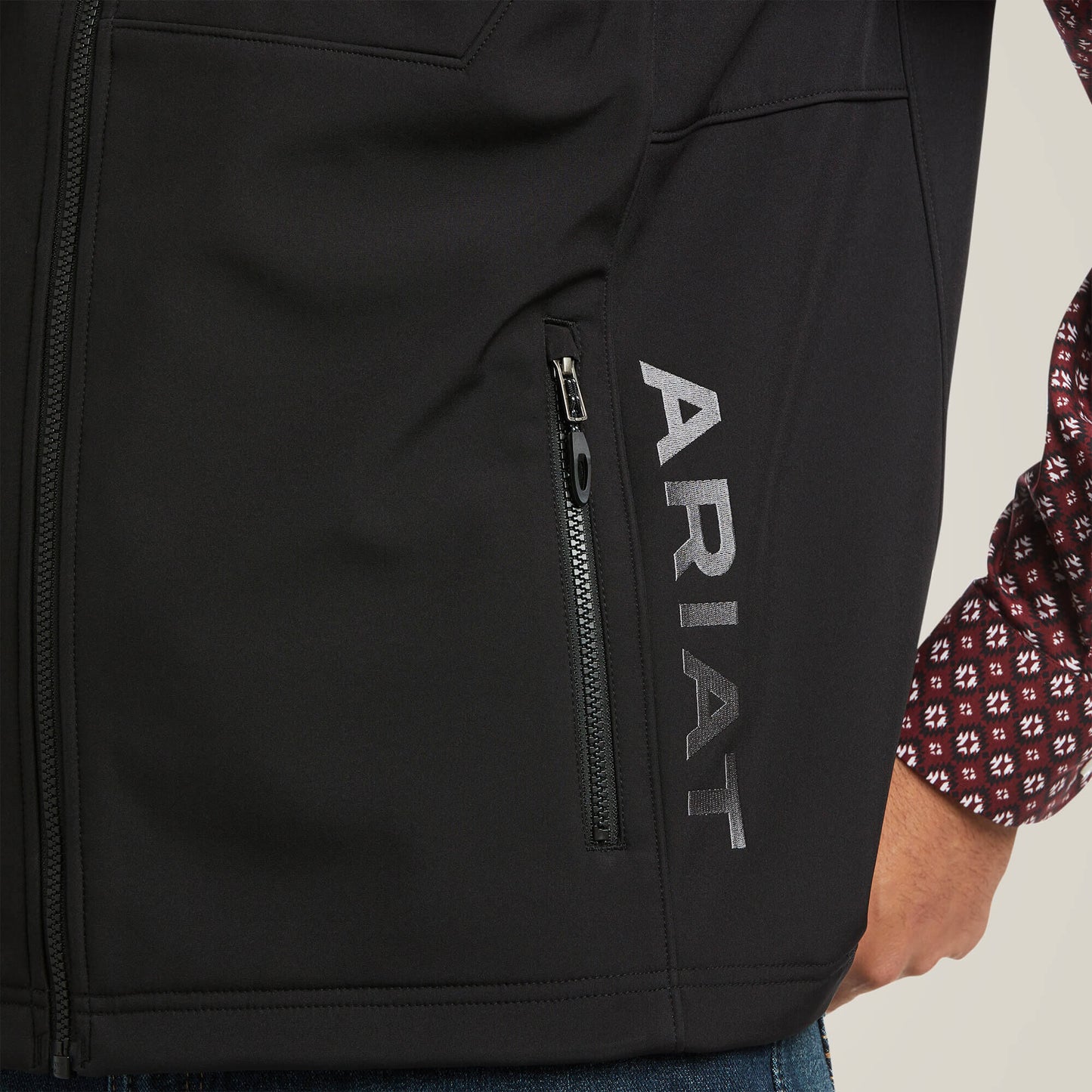 Ariat Men Logo 2.0 Patriot Softshell Vest