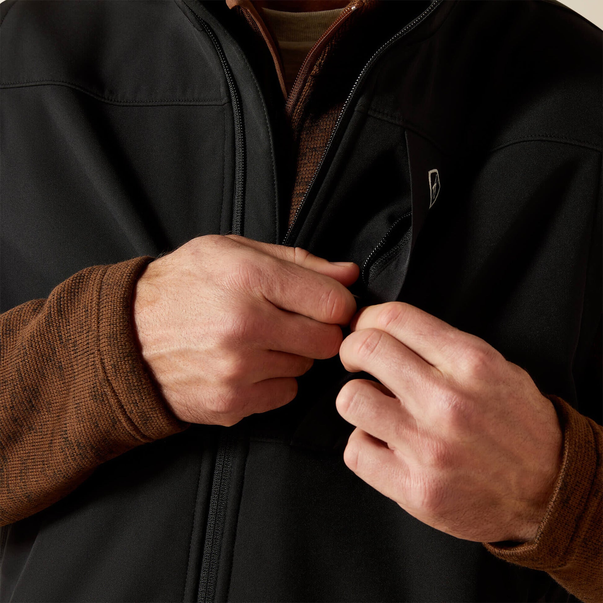 Ariat Men Vernon Softshell Vest