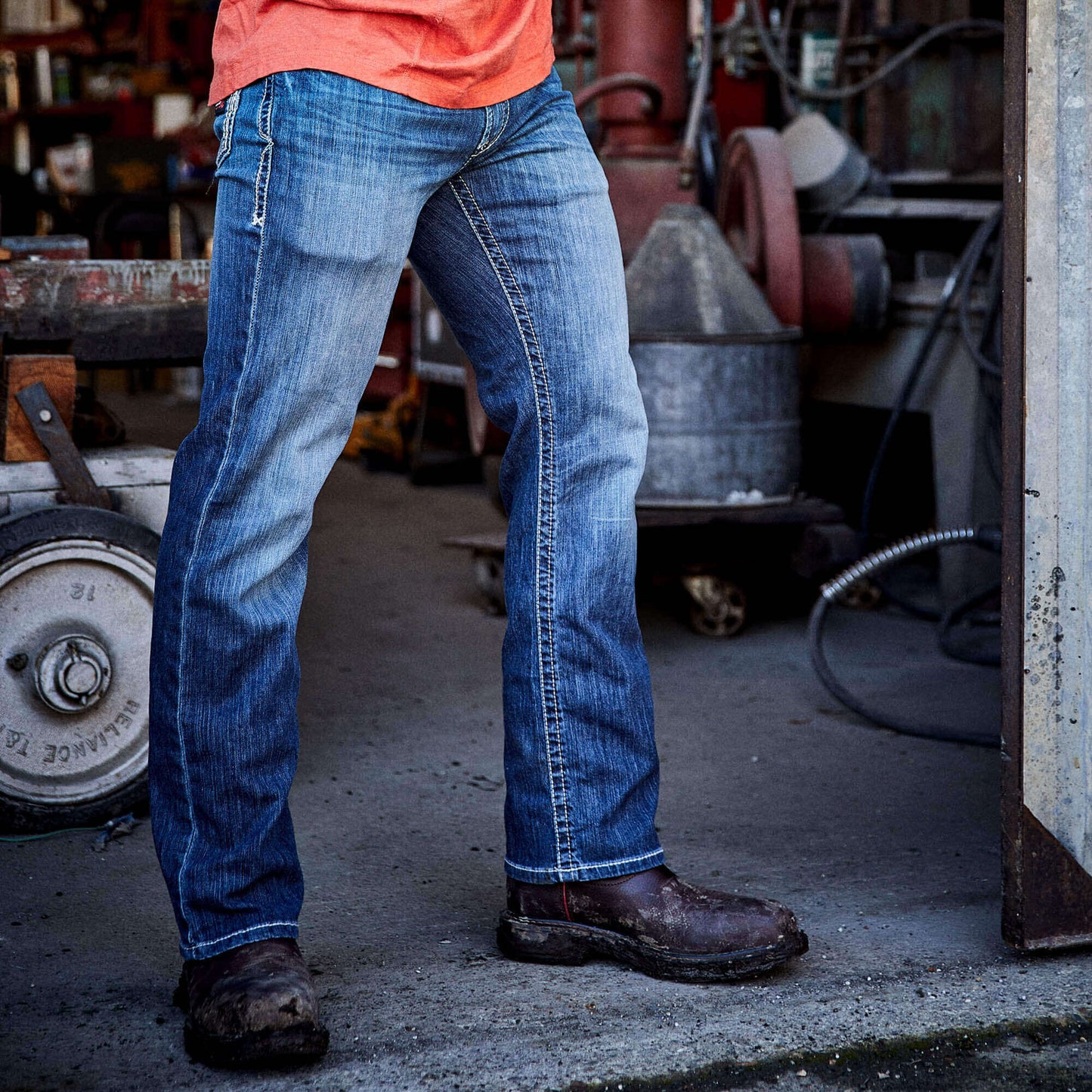 Ariat Men FR M4 Relaxed Stretch DuraLight Boundary Boot Cut Jean