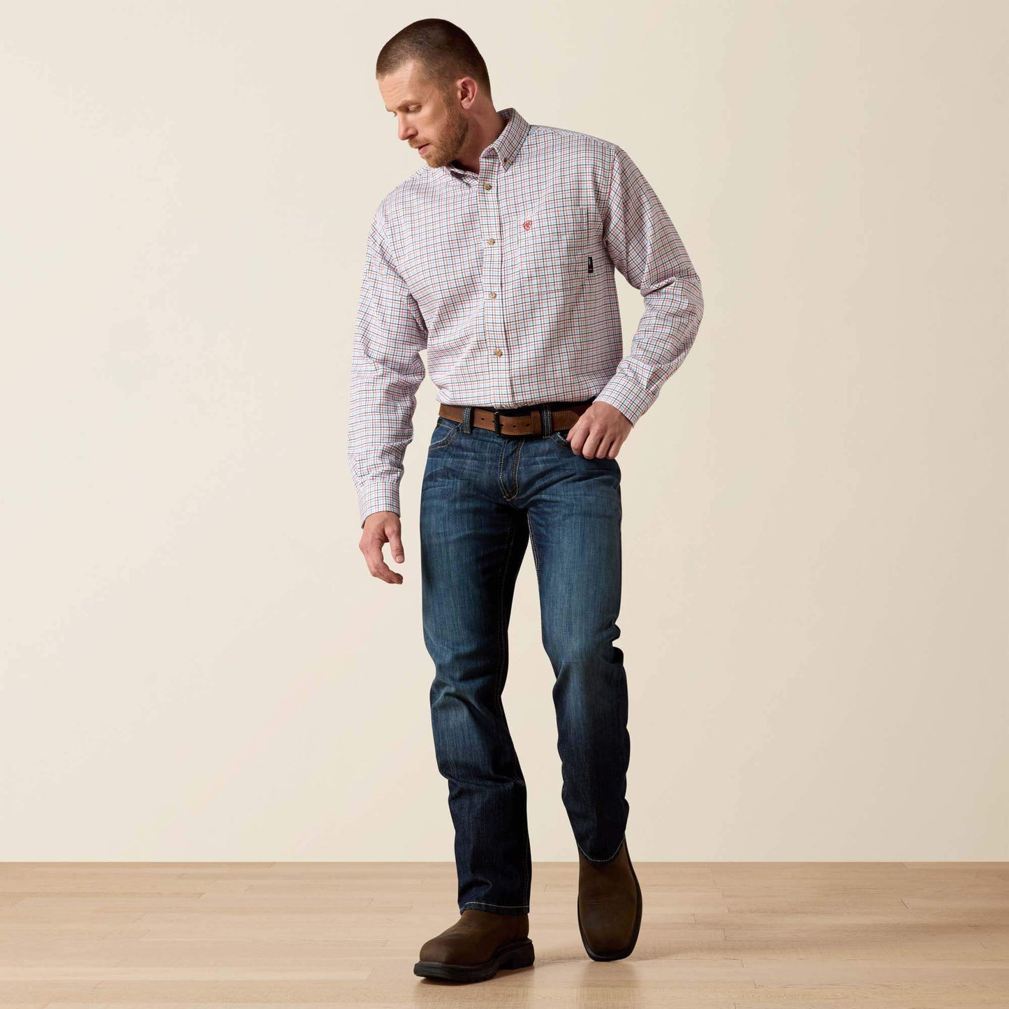 Ariat Men FR M5 Straight DuraLight Stretch Basic Straight Leg Jean
