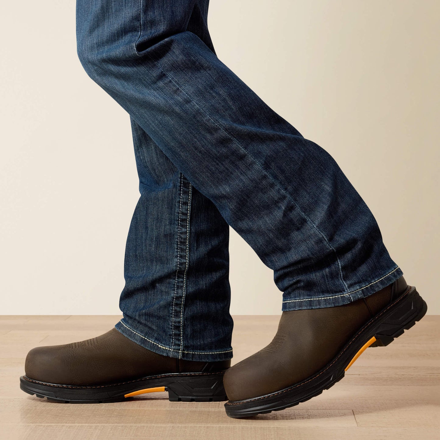 Ariat Men FR M5 Straight DuraLight Stretch Coltrane Straight Leg Jean