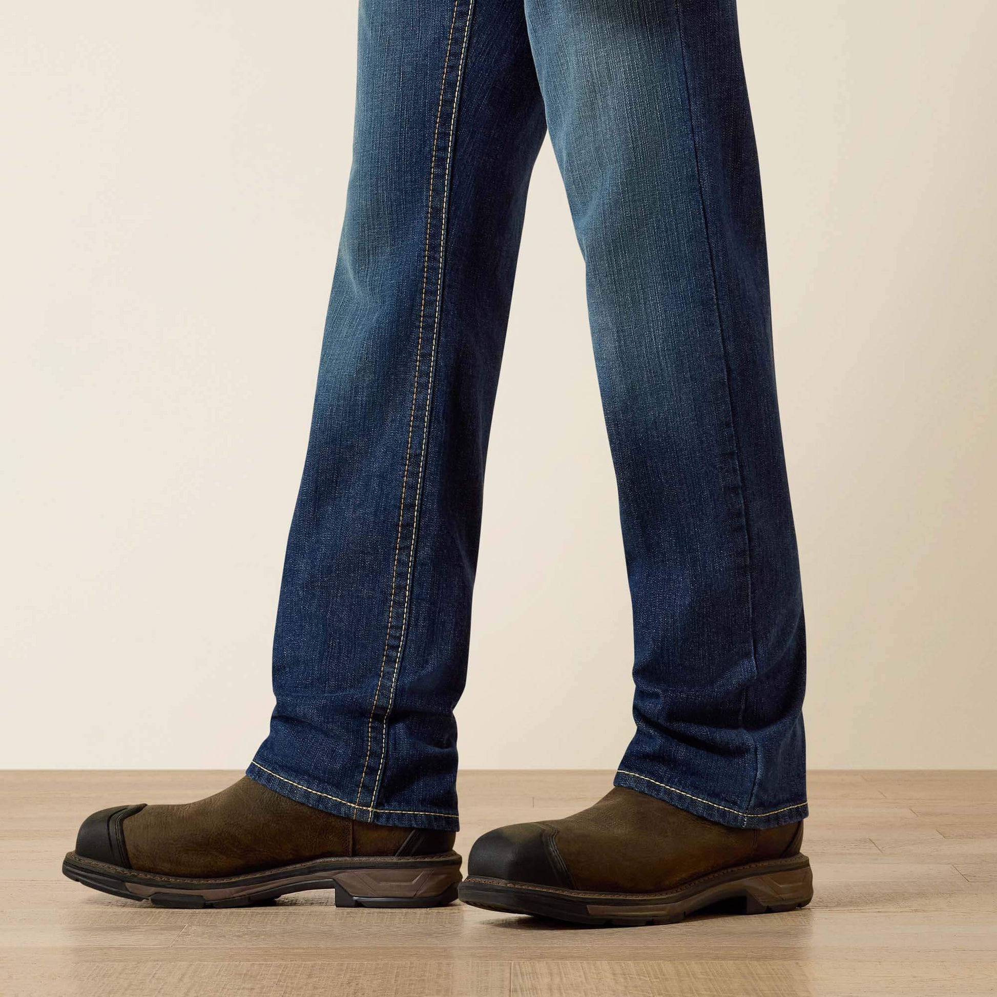 Ariat Men FR M5 Straight DuraStretch Truckee Stackable Straight Leg Jean