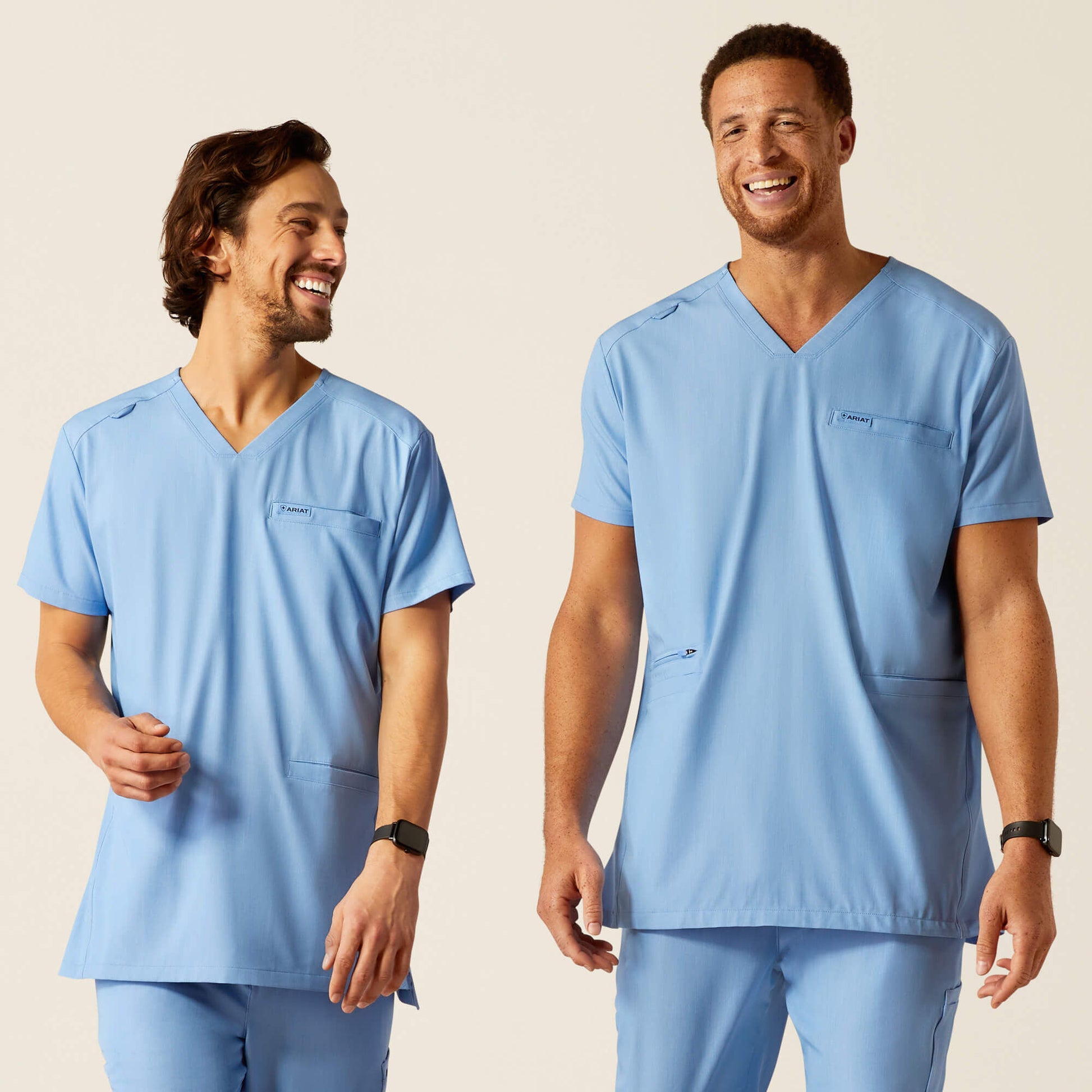 Ariat Men Derham 6 Pocket Scrub Top