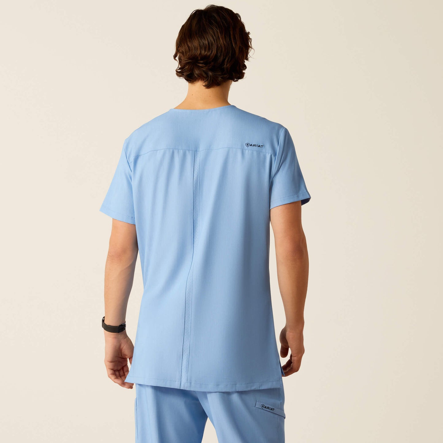 Ariat Men Derham 6 Pocket Scrub Top