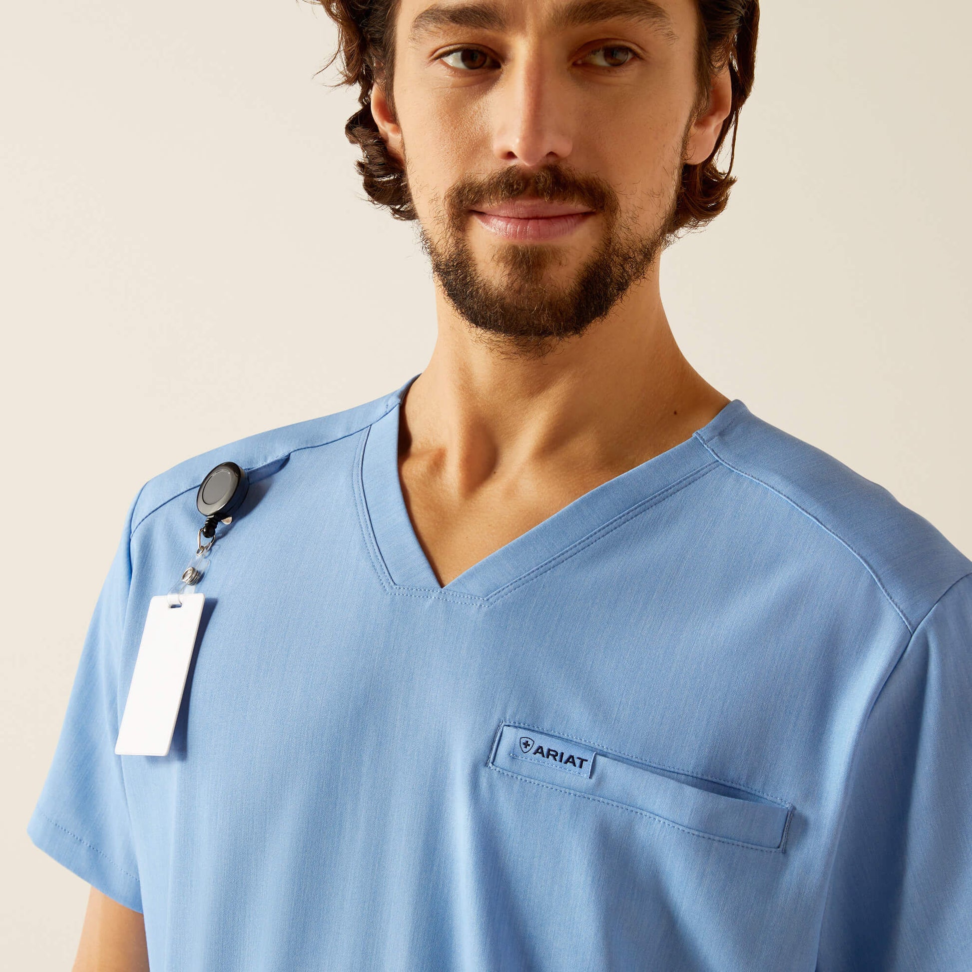 Ariat Men Derham 6 Pocket Scrub Top
