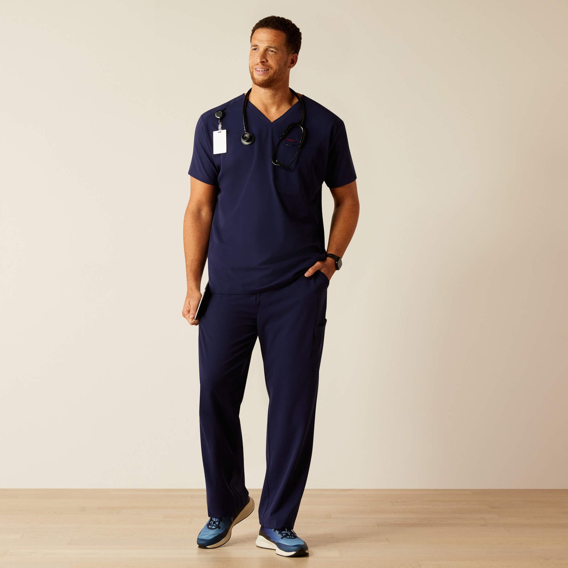 Ariat Men Whitman Scrub Top