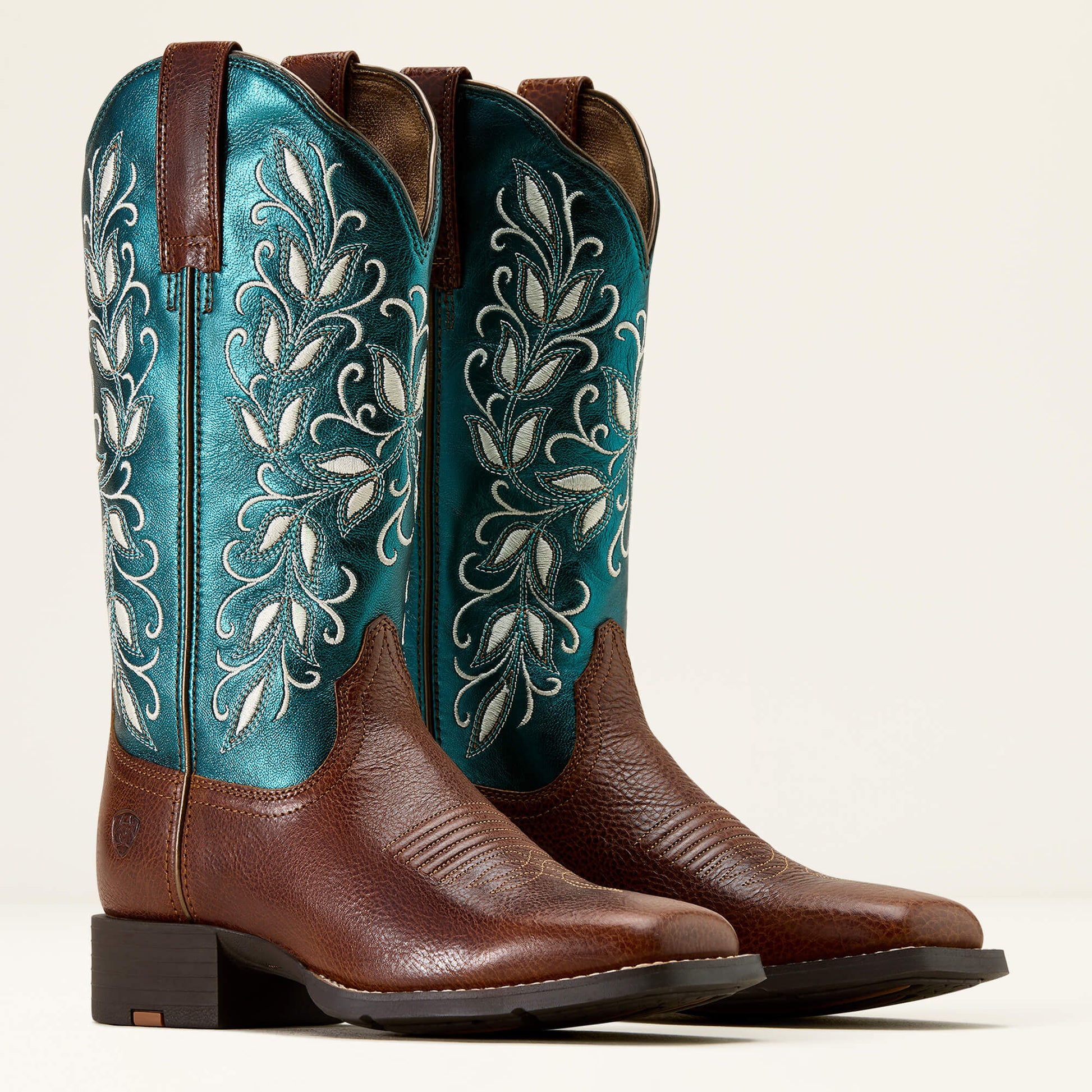 Ariat Women Round Up Holly Wide Square Toe Western Boot