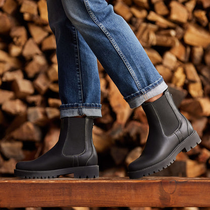 Ariat Women Wexford Lug Mid Waterproof Chelsea Boot