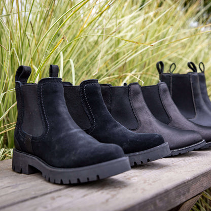 Ariat Women Wexford Lug Waterproof Chelsea Boot