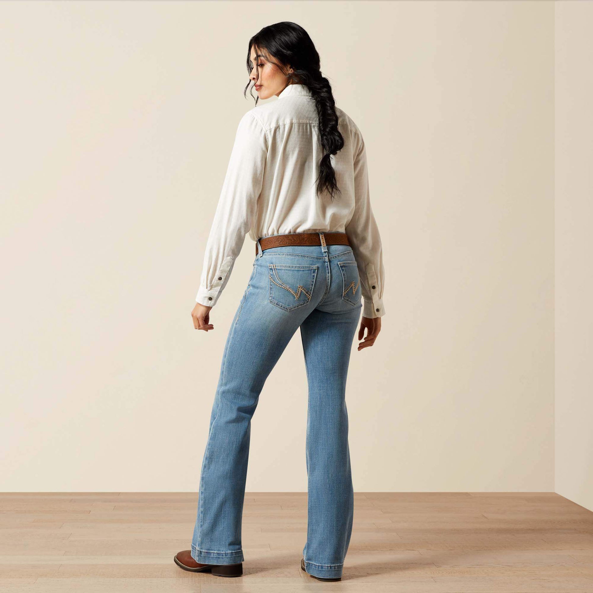 Ariat Women|Trends Mid Rise Giovana Leg Slim Trouser Jeans