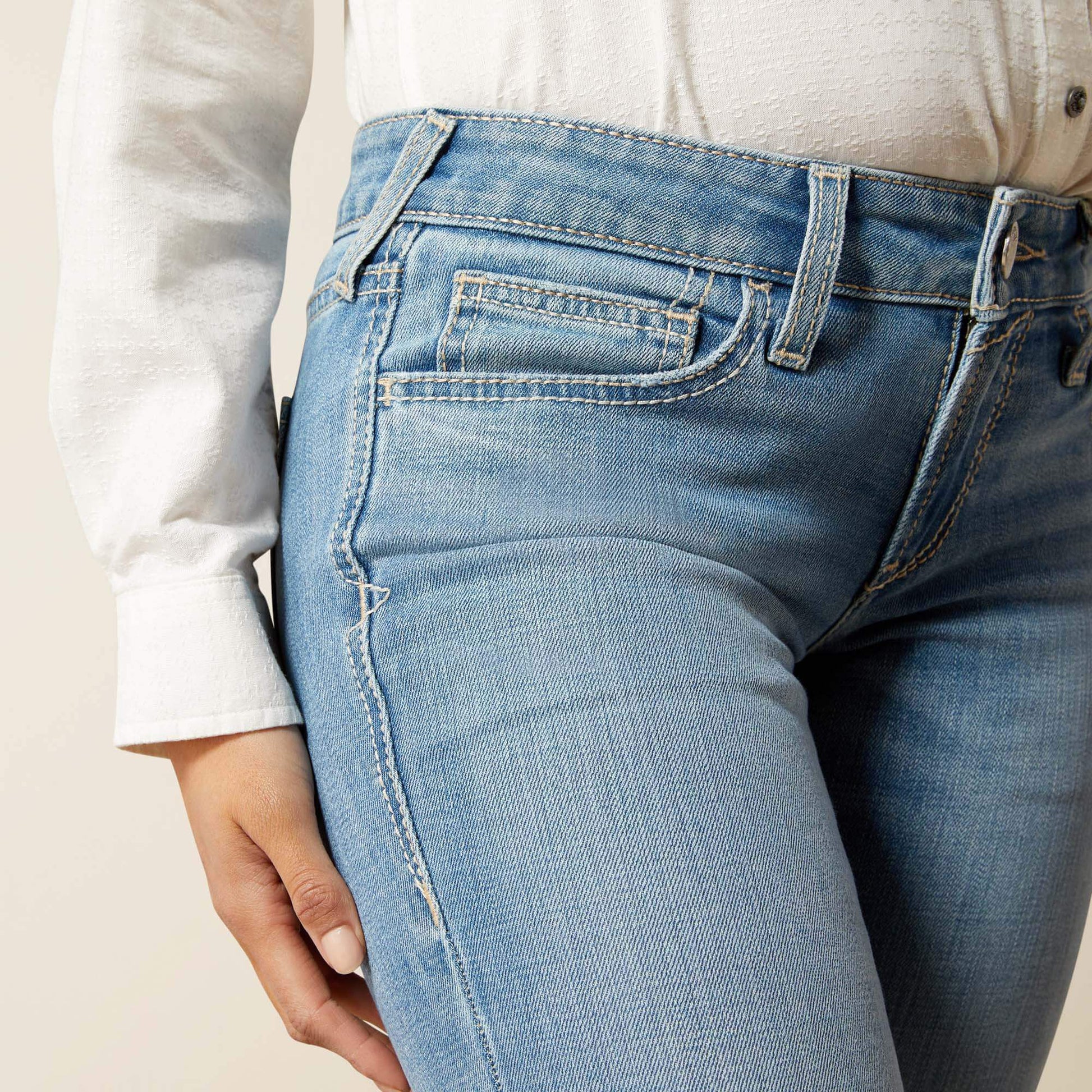 Ariat Women|Trends Mid Rise Giovana Leg Slim Trouser Jeans