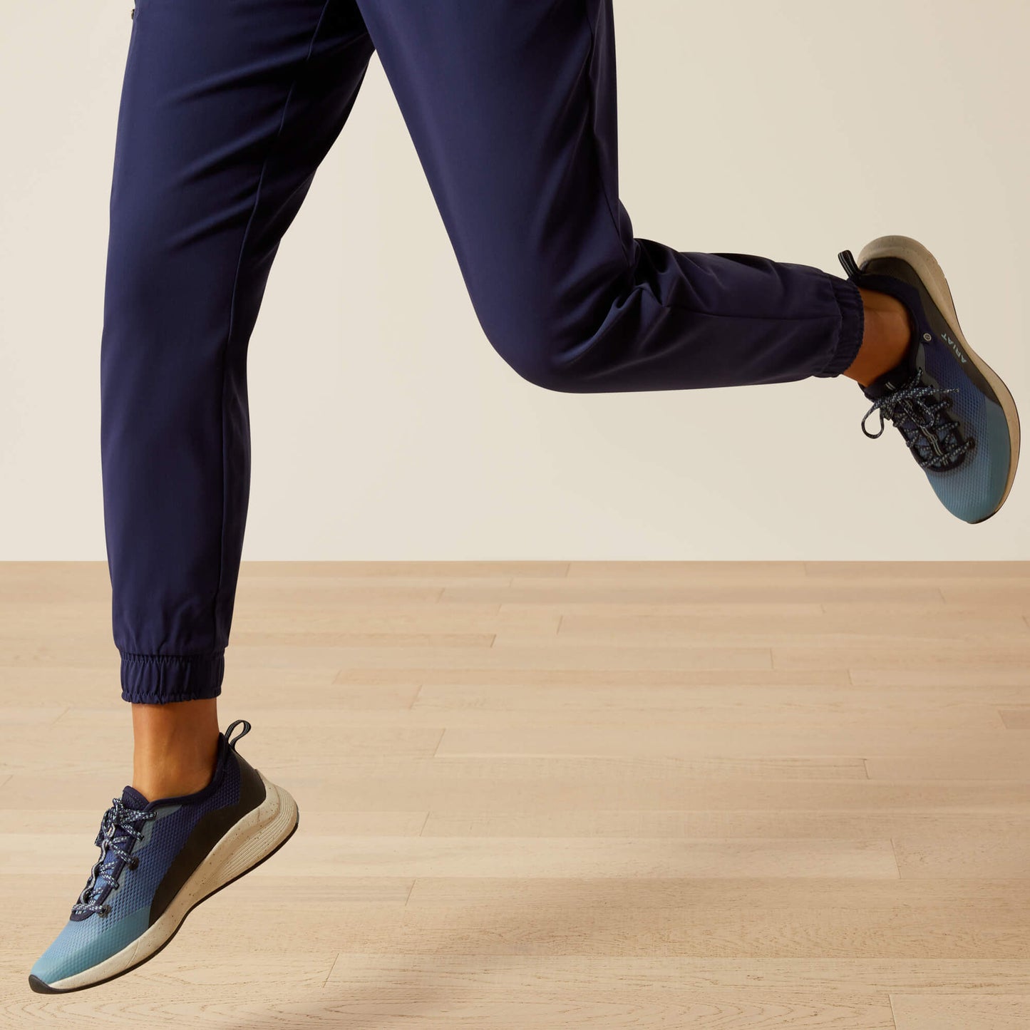 Ariat Women Blackwell Cargo Stretch Jogger Scrub Pant