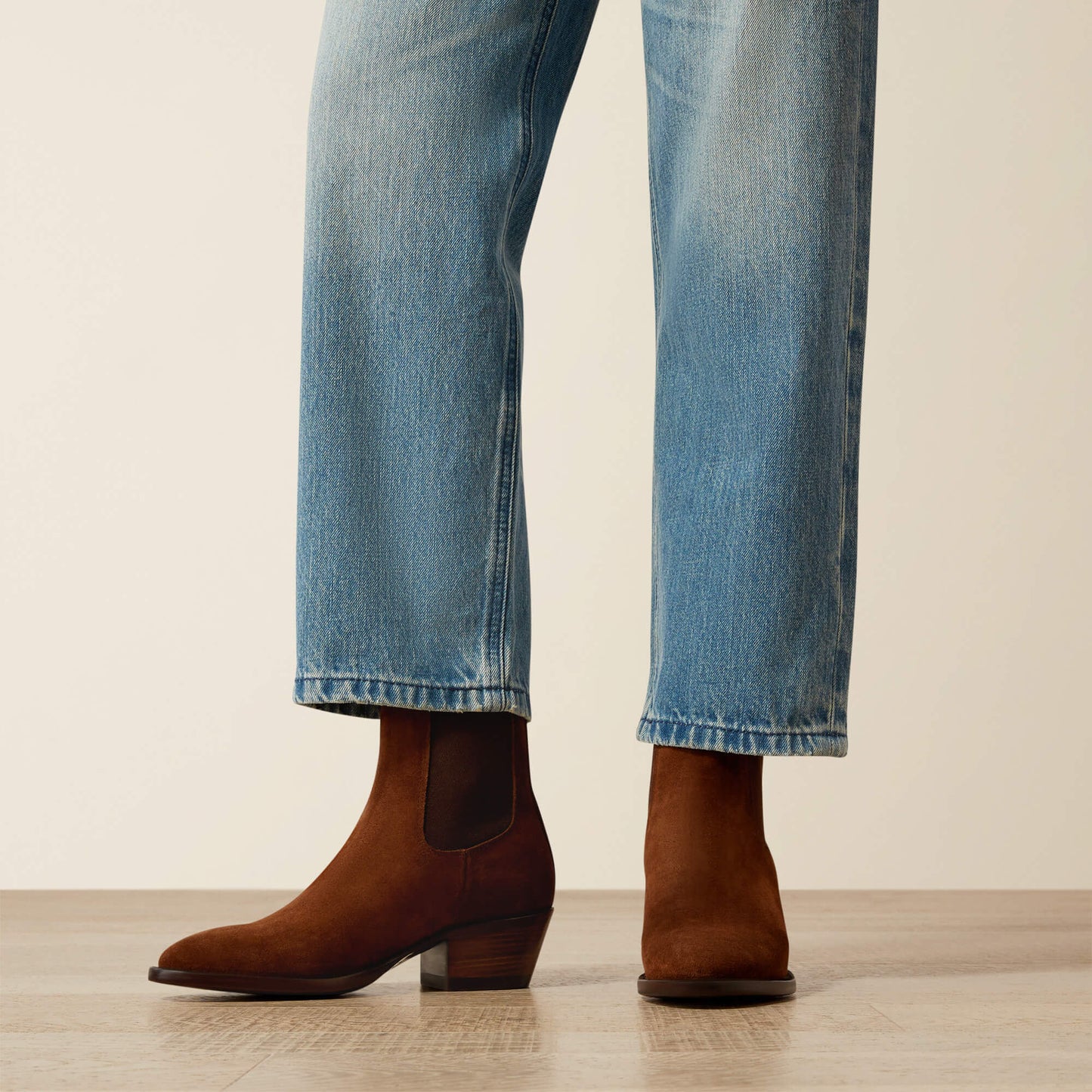 Ariat Trends Ultra High Rise Cheyenne Yoke Tomboy Straight Leg Jean